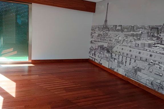 Fotografía de reparación parquet en Madrid